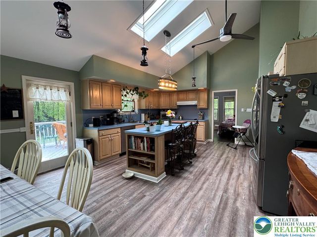 462 Plane Street, Weatherly Boro, PA 18255