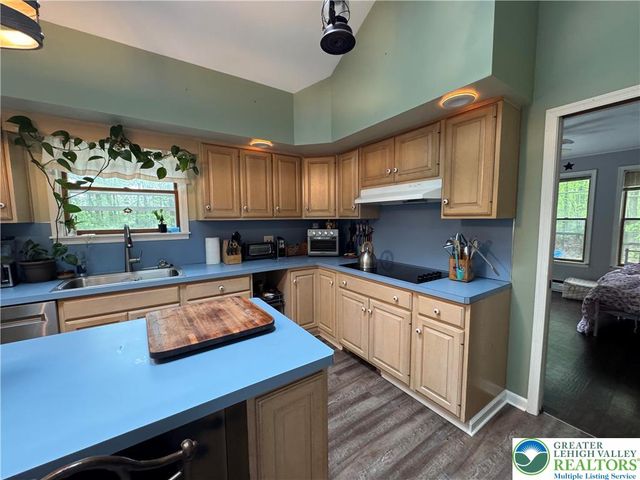462 Plane Street, Weatherly Boro, PA 18255