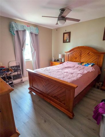 3377 NW 198th Ter, Miami Gardens, FL 33056