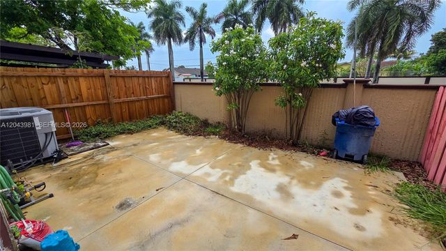 3377 NW 198th Ter, Miami Gardens, FL 33056