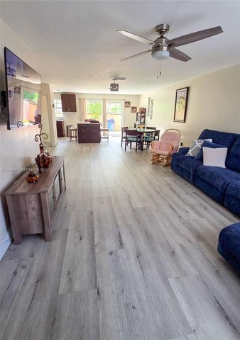 3377 NW 198th Ter, Miami Gardens, FL 33056