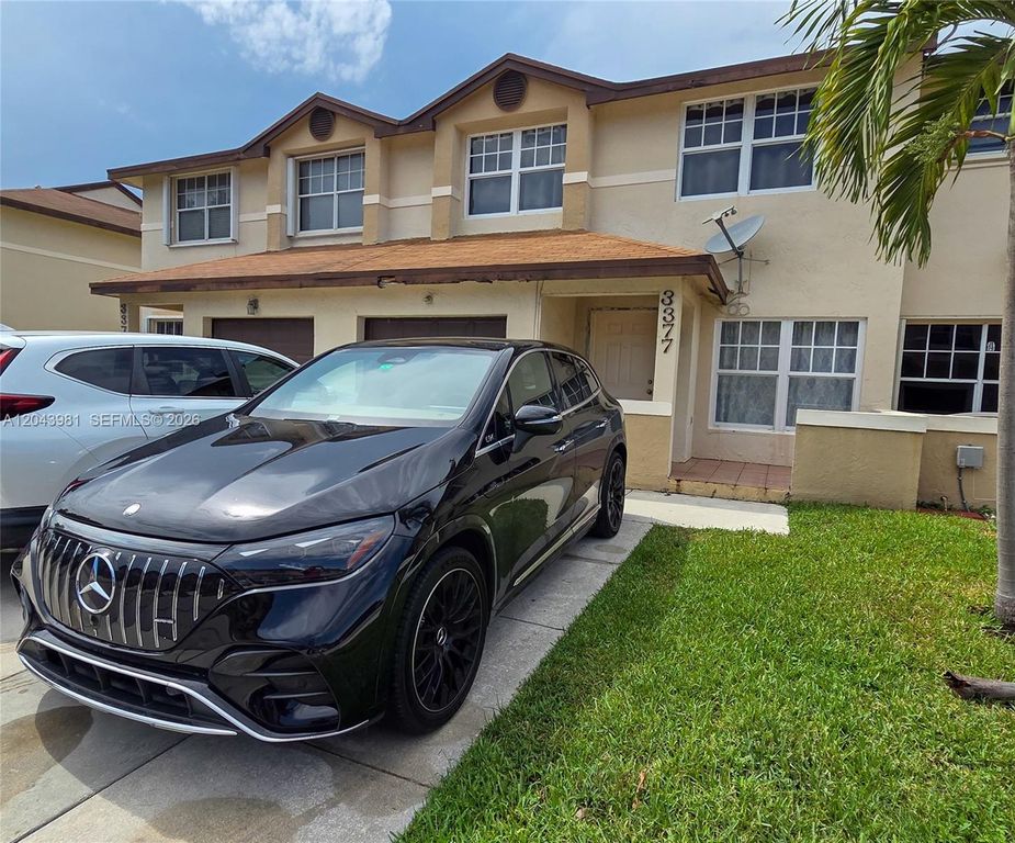 3377 NW 198th Ter, Miami Gardens, FL 33056