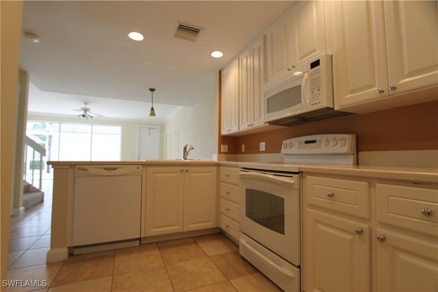 15321 Laughing Gull LN, Bonita Springs, FL 34135