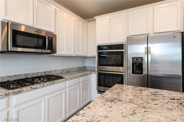 12397 Shoreline Echo Avenue, Las Vegas, NV 89138