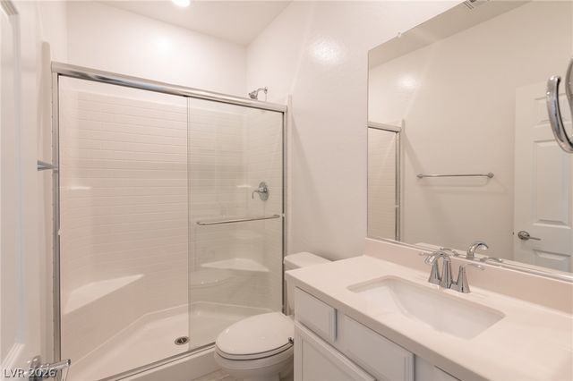12397 Shoreline Echo Avenue, Las Vegas, NV 89138
