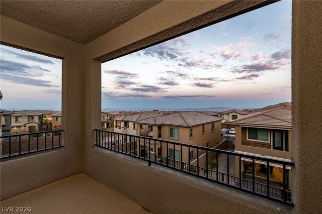 12397 Shoreline Echo Avenue, Las Vegas, NV 89138
