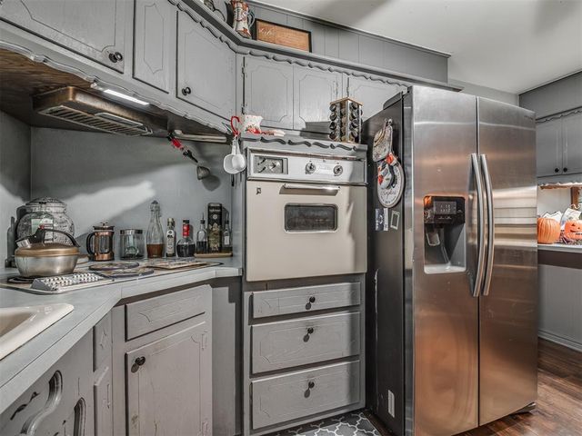 525 Brookside Terrace, Moore, OK 73160