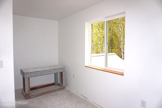 44725 S Bernadette Street, Talkeetna, AK 99676