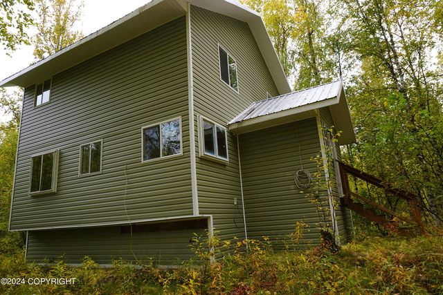 44725 S Bernadette Street, Talkeetna, AK 99676