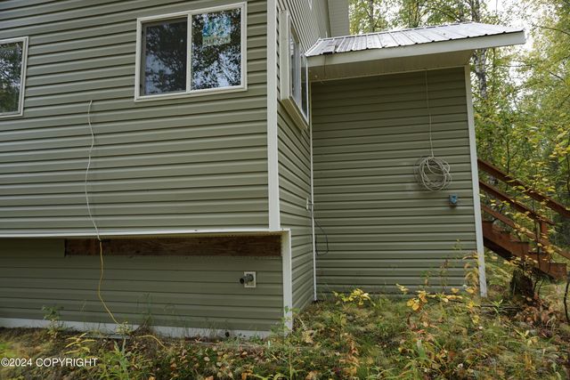 44725 S Bernadette Street, Talkeetna, AK 99676
