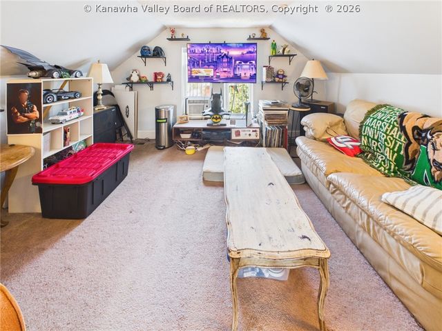 818 4th Street, Huntington, WV 25701
