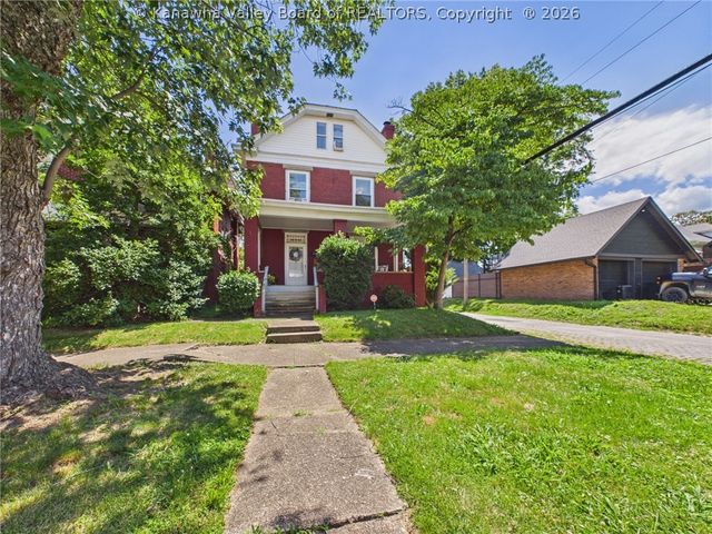 818 4th Street, Huntington, WV 25701