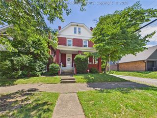 818 4th Street, Huntington, WV 25701