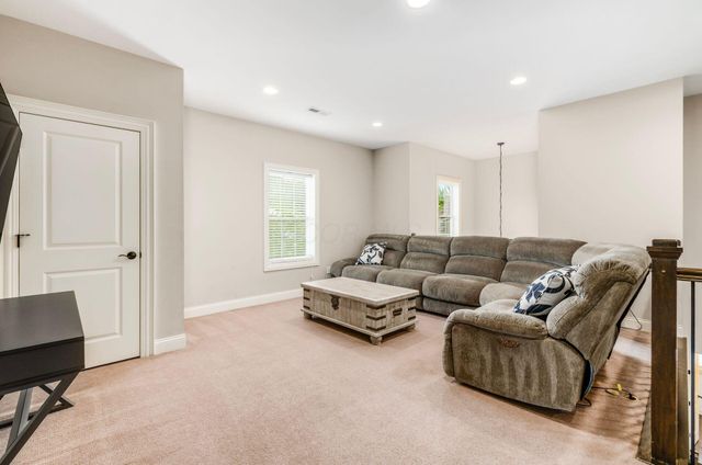 3005 Highland Woods Boulevard, New Albany, OH 43054