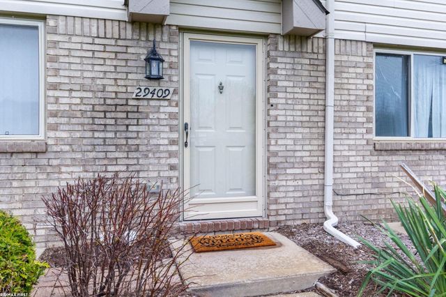 29409 Maurice Court, Chesterfield, MI 48047