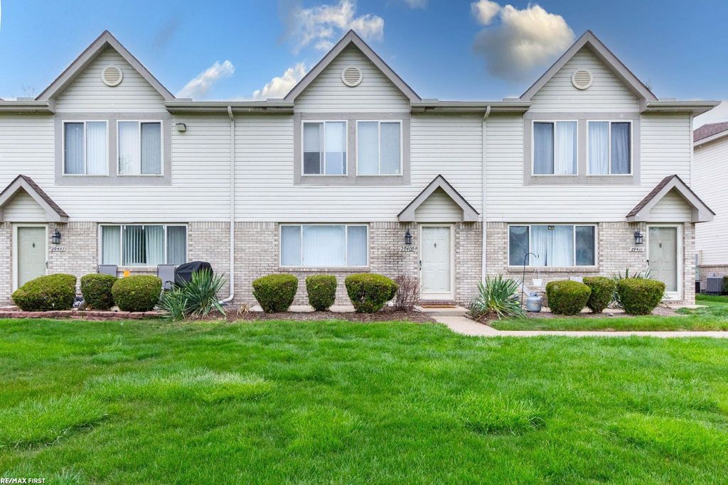 29409 Maurice Court, Chesterfield, MI 48047