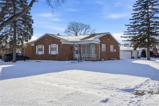 6341 N Charlesworth Street, Dearborn Heights, MI 48127