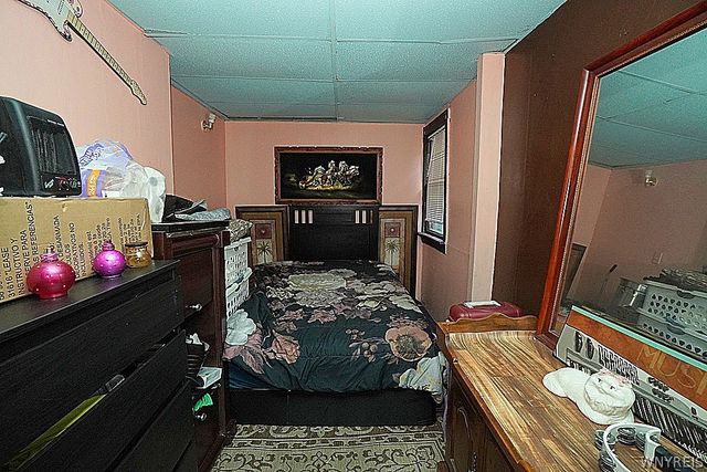 211 East Street, Buffalo, NY 14207