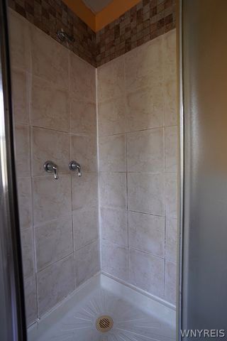 211 East Street, Buffalo, NY 14207