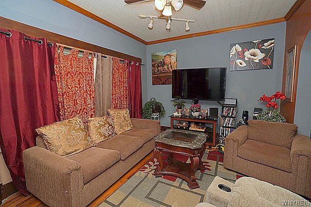 211 East Street, Buffalo, NY 14207