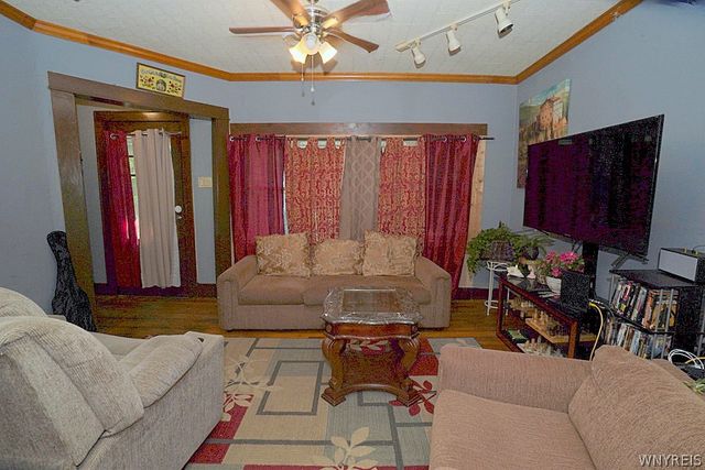 211 East Street, Buffalo, NY 14207