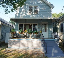 211 East Street, Buffalo, NY 14207