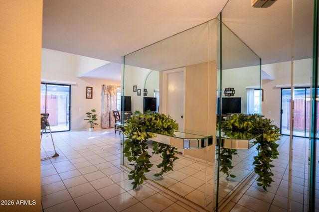 8619 N SHADOW Lane, Peoria, AZ 85345