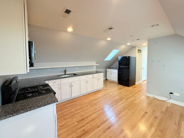 2815 W 25th Street, Chicago, IL 60623