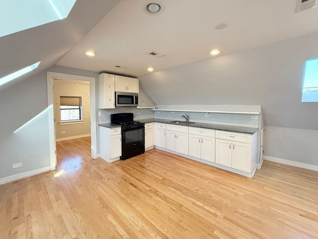 2815 W 25th Street, Chicago, IL 60623