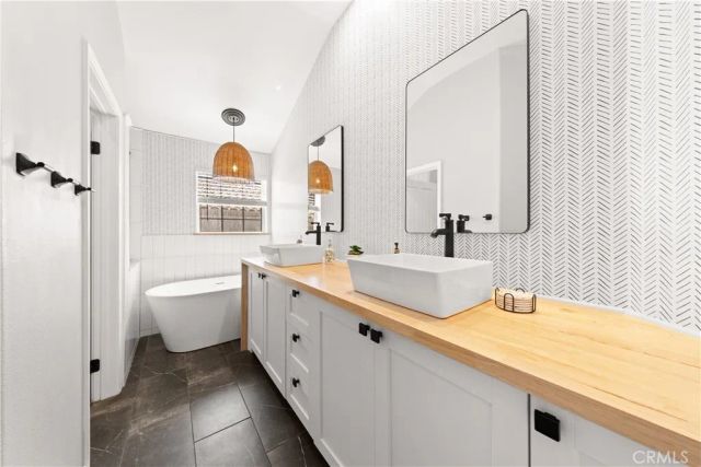 4 Imperial Aisle, Irvine, CA 92606