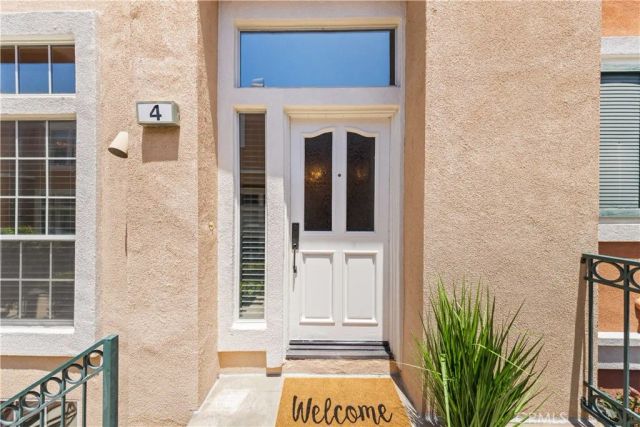 4 Imperial Aisle, Irvine, CA 92606