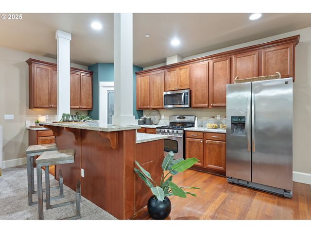 11347 Nw KIMBLE Ct, Portland, OR 97229