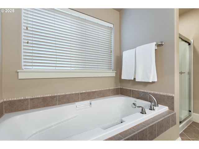 11347 Nw KIMBLE Ct, Portland, OR 97229