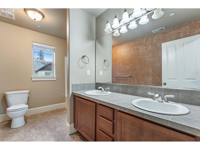 11347 Nw KIMBLE Ct, Portland, OR 97229