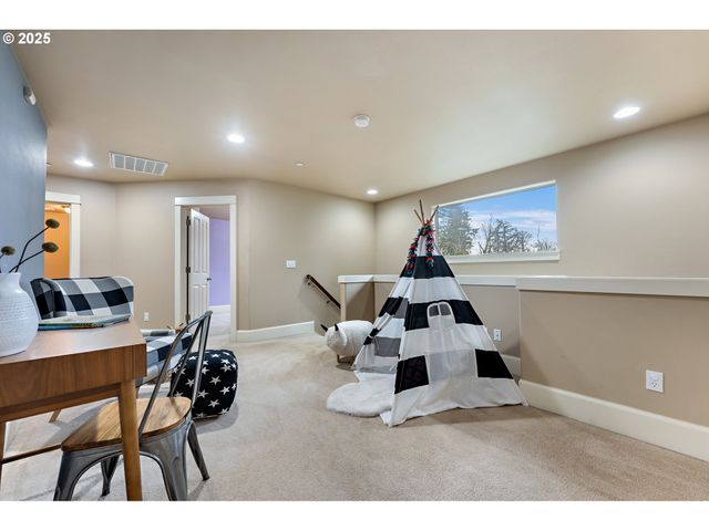 11347 Nw KIMBLE Ct, Portland, OR 97229