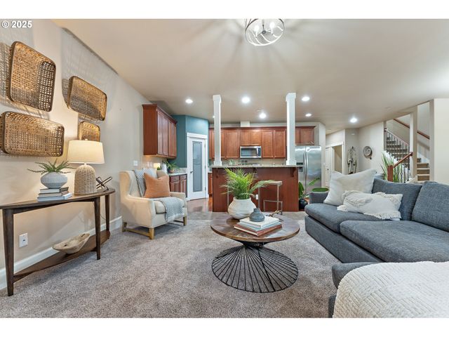 11347 Nw KIMBLE Ct, Portland, OR 97229