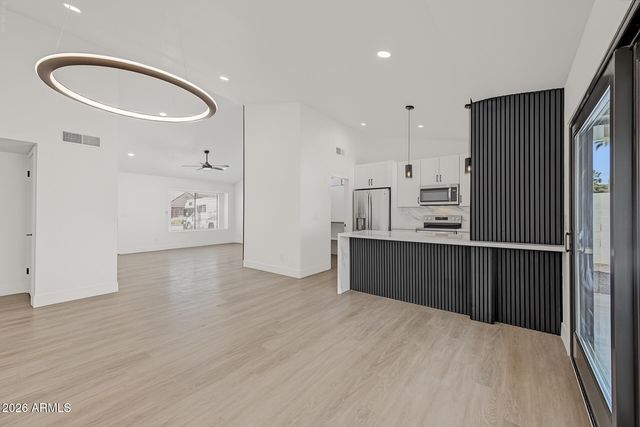 18819 N 47TH Avenue, Glendale, AZ 85308