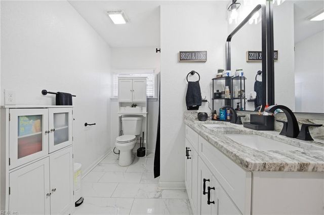 1109 Fentress RD, Chesapeake, VA 23322