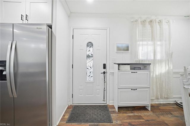 1109 Fentress RD, Chesapeake, VA 23322