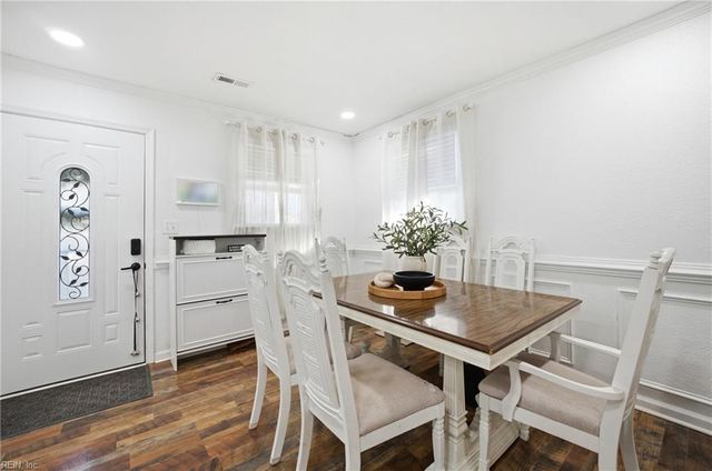 1109 Fentress RD, Chesapeake, VA 23322