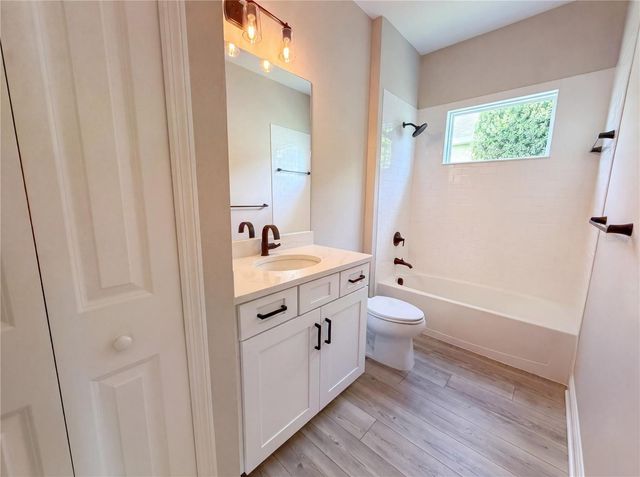 10710 FALLING LEAF COURT, Parrish, FL 34219
