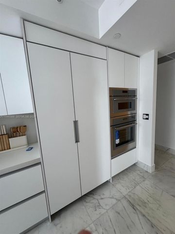 1010 Brickell Ave 1905, Miami, FL 33131