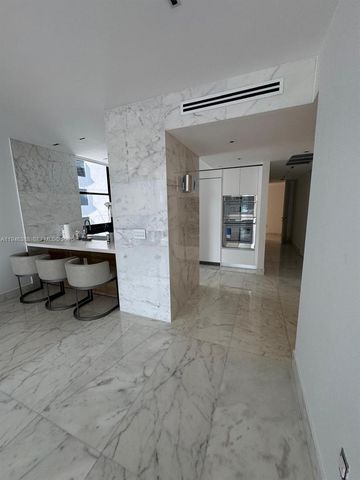 1010 Brickell Ave 1905, Miami, FL 33131