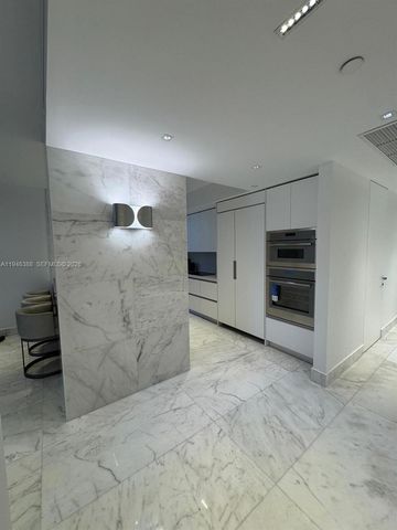 1010 Brickell Ave 1905, Miami, FL 33131