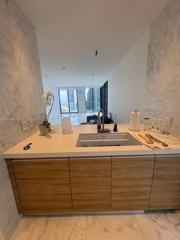 1010 Brickell Ave 1905, Miami, FL 33131