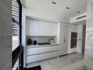 1010 Brickell Ave 1905, Miami, FL 33131