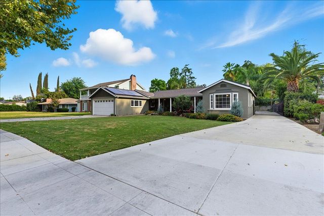 861 E Sycamore Avenue, Tulare, CA 93274