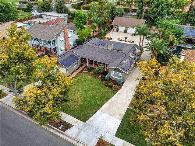 861 E Sycamore Avenue, Tulare, CA 93274