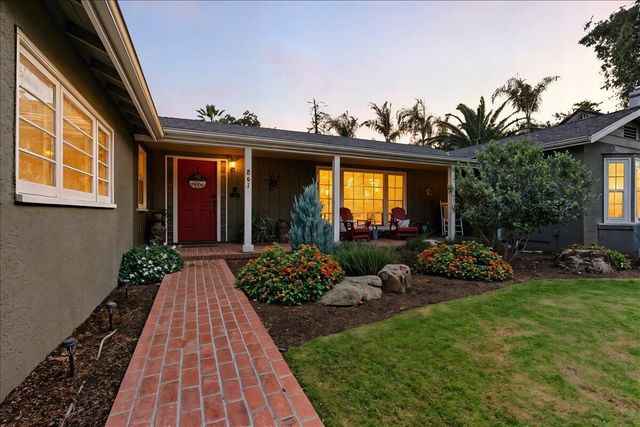 861 E Sycamore Avenue, Tulare, CA 93274