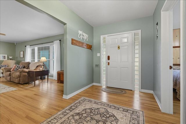 861 E Sycamore Avenue, Tulare, CA 93274